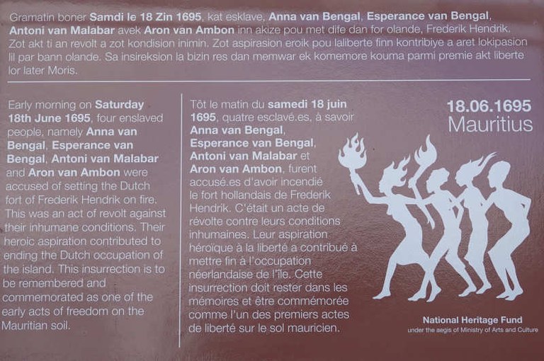 Gedenktafel Vieux Grand Port