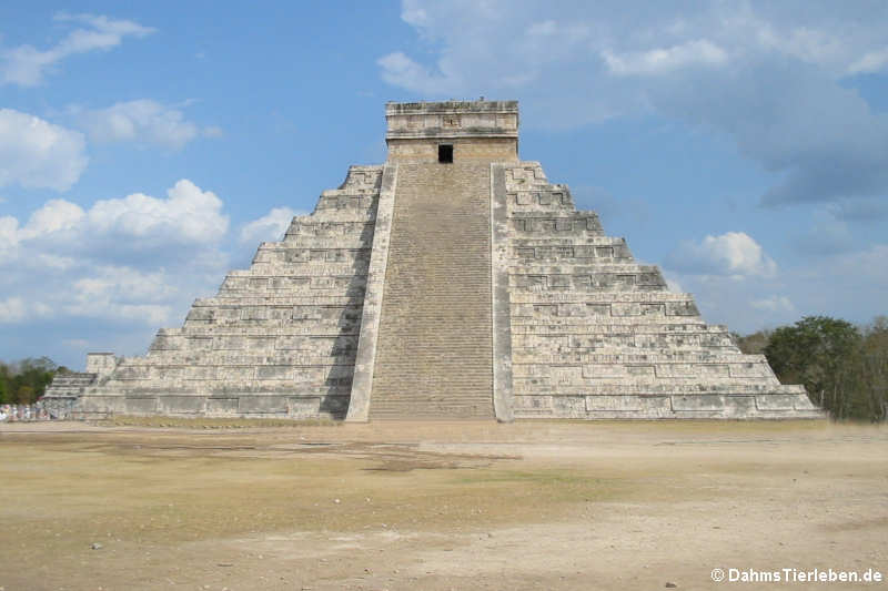 Die Pyramide des Kukulkàn (El Castillo)