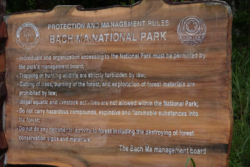 Informationstafel
Bạch Mã National Park bachma