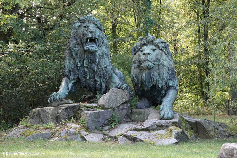 Löwenskulpturen